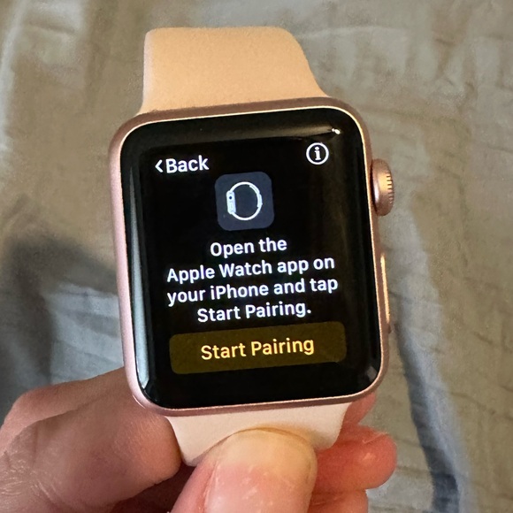 Apple Watch - Picture 2 of 5